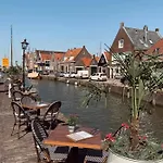 Comfi Houseboat Maatrollie In Close To Amsterdam Botel *